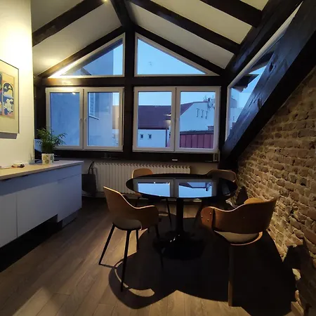 Charming Boutique Loft In Skopje, Main Square סקופיה